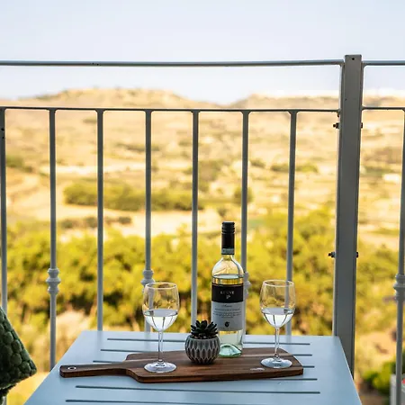Family-friendly Gozo Escape - Pool, Terrace & Bbq Xagħra