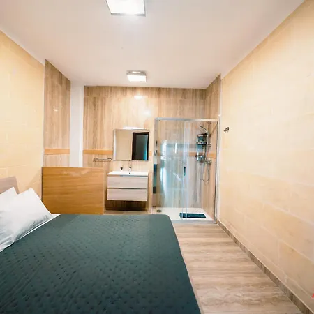 Family-friendly Gozo Escape - Pool, Terrace & Bbq Xagħra